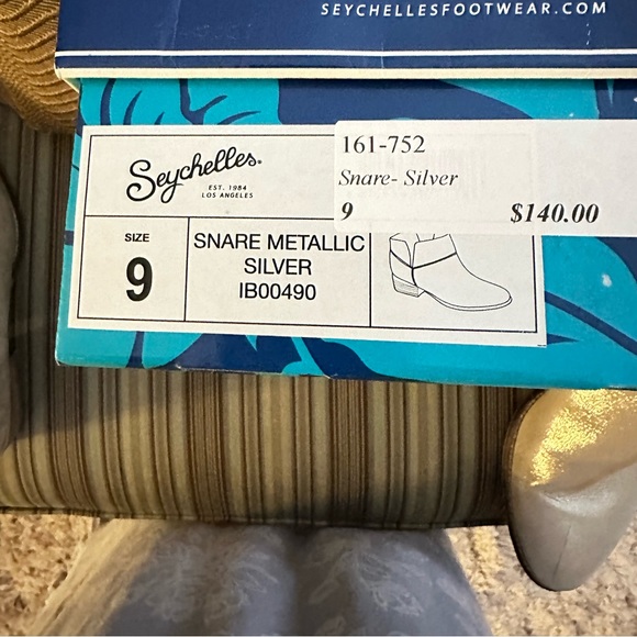 Seychelles Boot Shoes, Snare Metallic Silver - Picture 2 of 3
